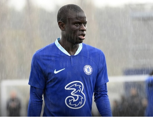 ngolo-kante-choi-bong-duoi-mua-tam-ta-cdv-chelsea-tran-tre-hy-vong